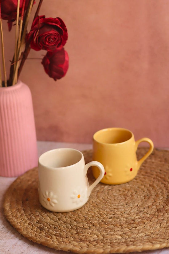 Set of 2 - Yellow & White Lily Mugs made by ceramic