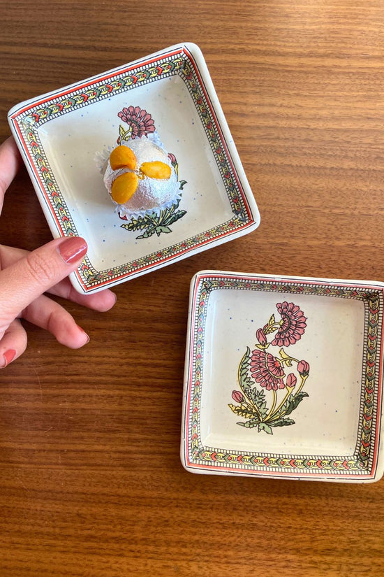 Red Motif Platter made by ceramic
