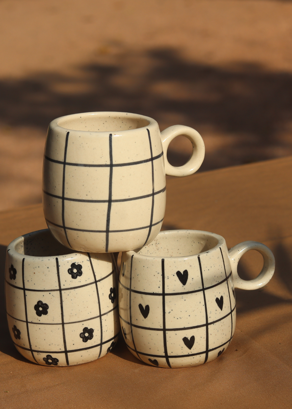 chequered cuddle mugs combo set of 3, drinkware