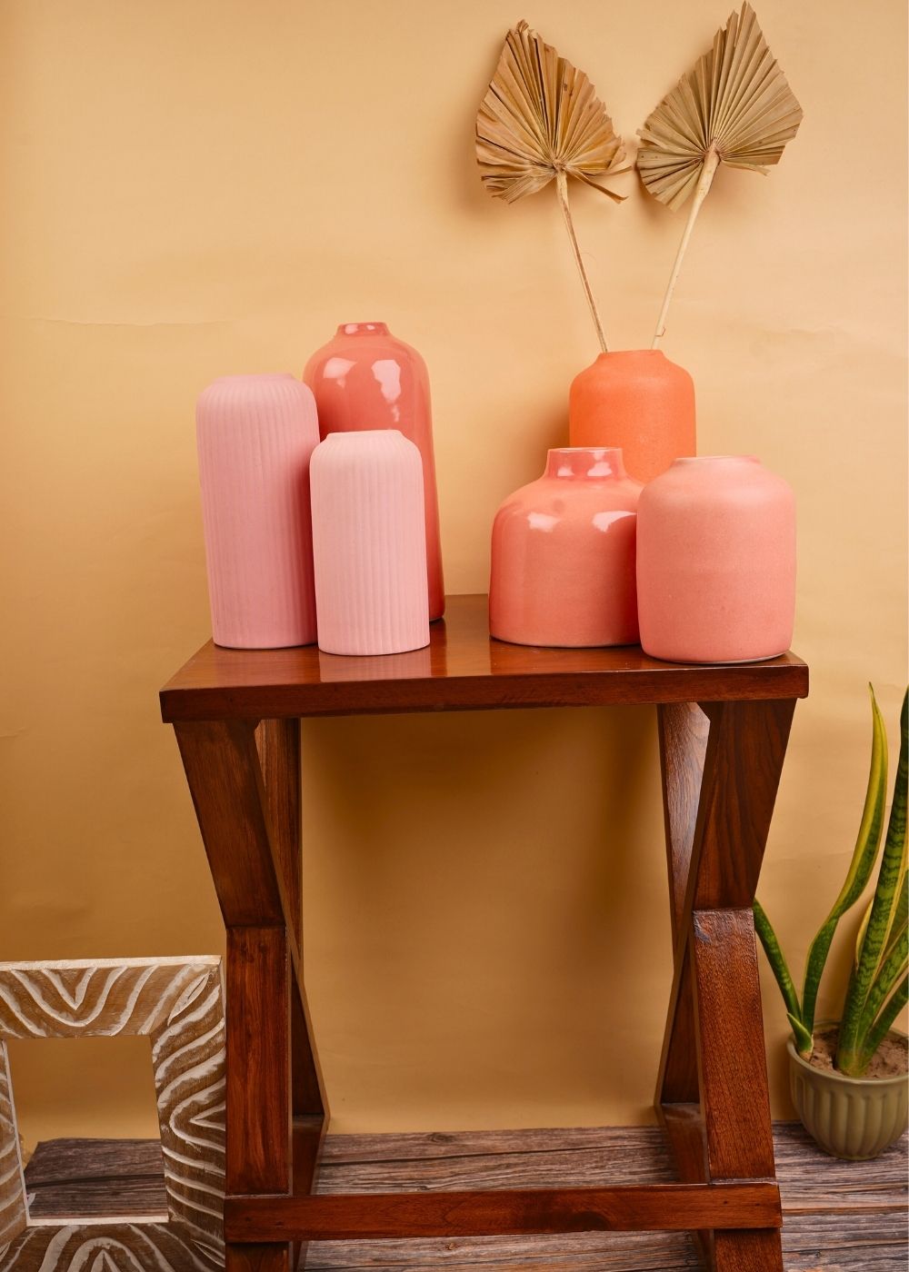 set of 6 pink vases made by ceramic