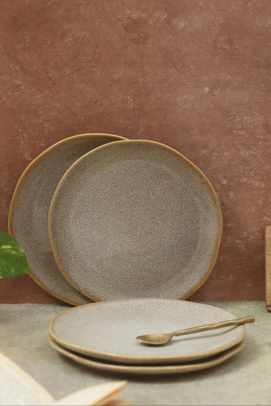Set of 4 - Beige Artisanal Dinner Plate