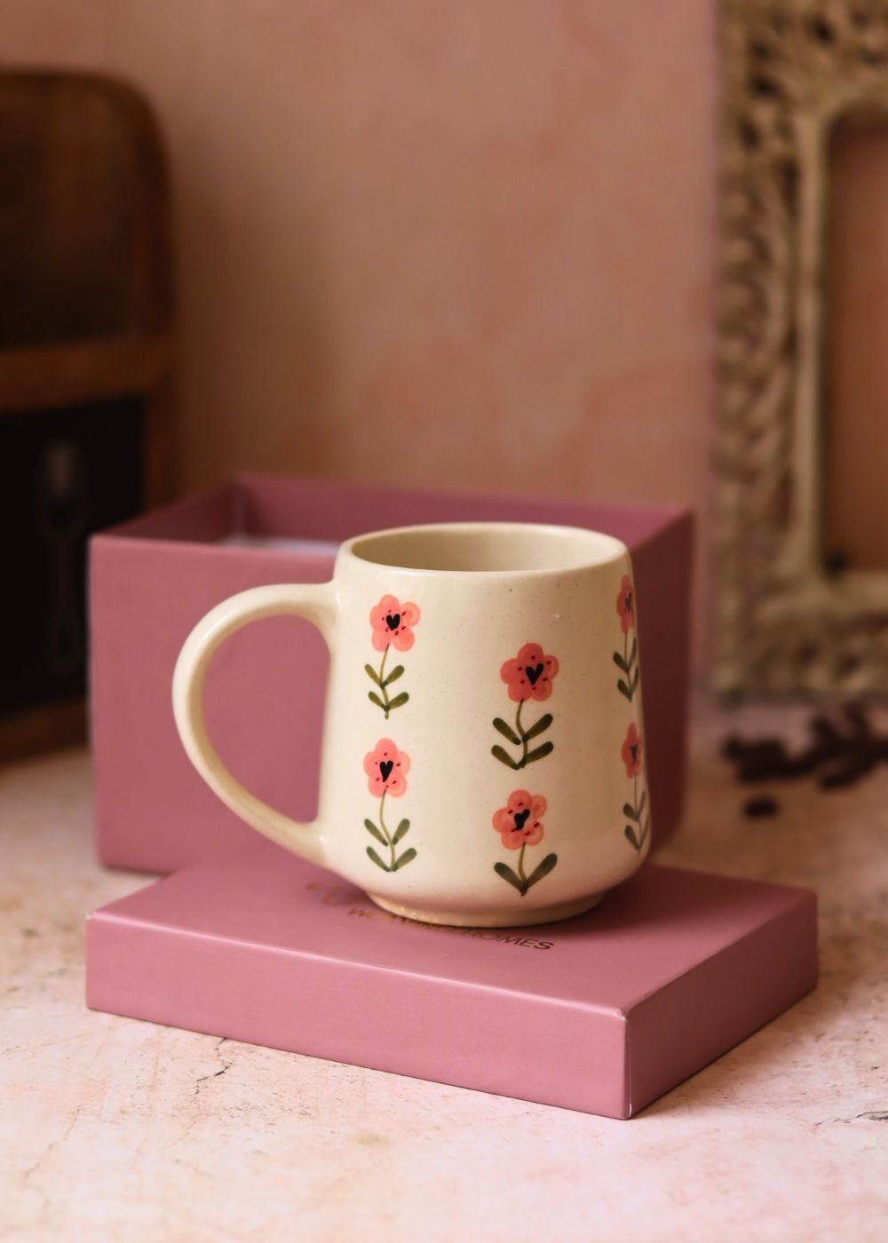Poppy mug in a gift box made by ceramic