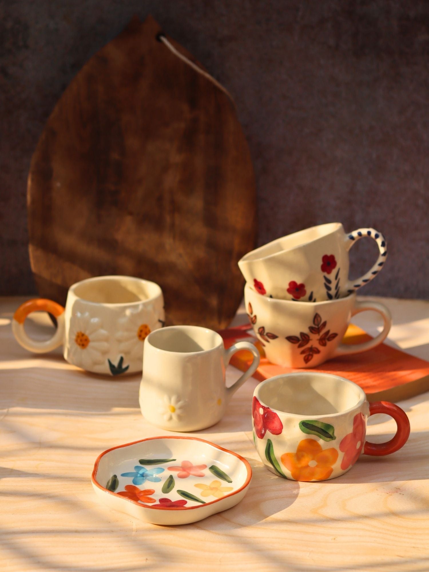 Set of 6 Elegant Mugs Combo (for the price of 5)