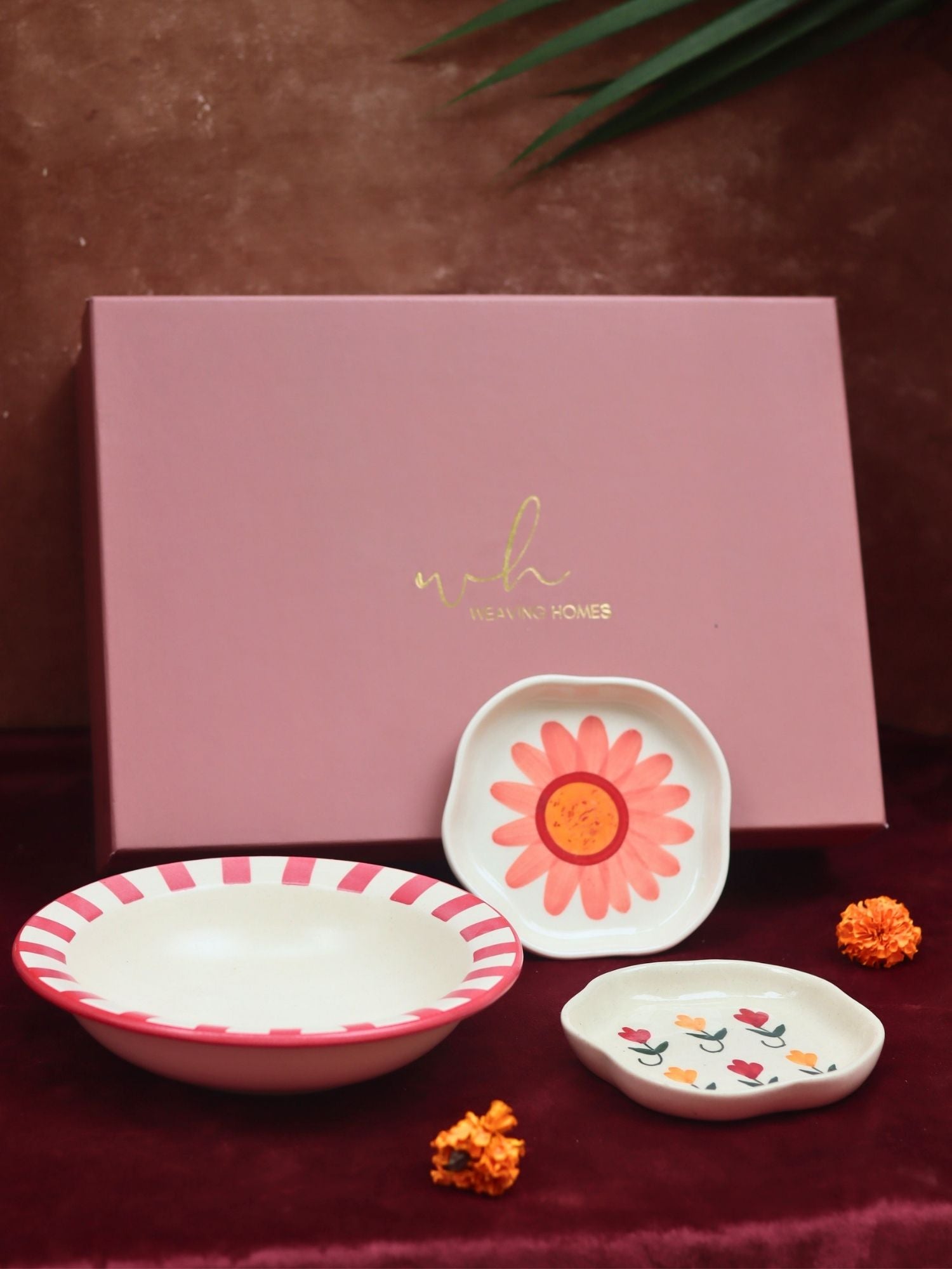 The Floral Luxe Gift Hamper made by ceramic