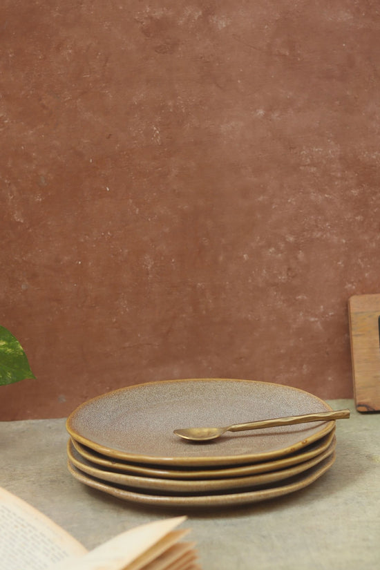 Set of 4 - Beige Artisanal Dinner Plate
