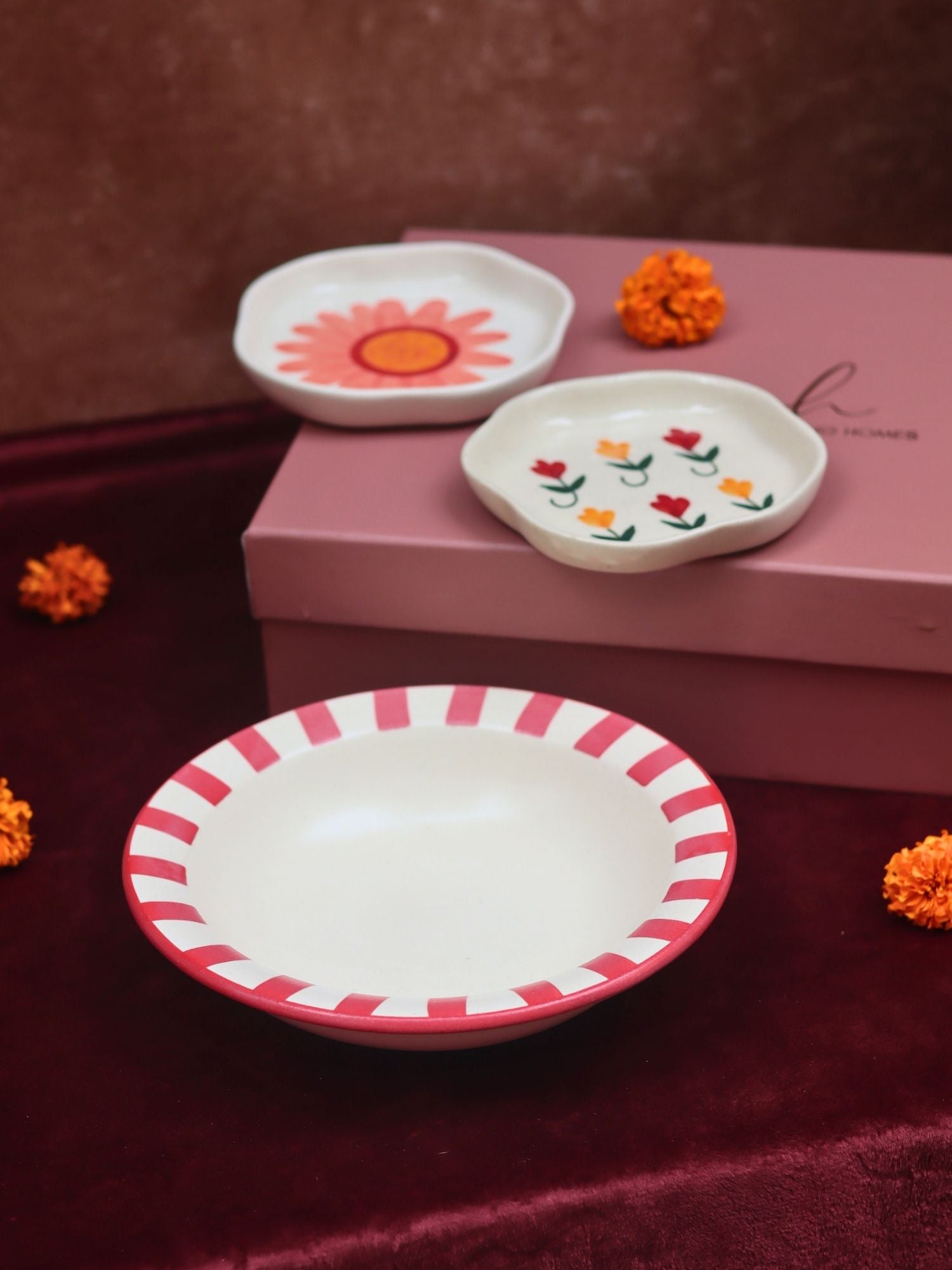 The Floral Luxe Gift Hamper with premium quality material