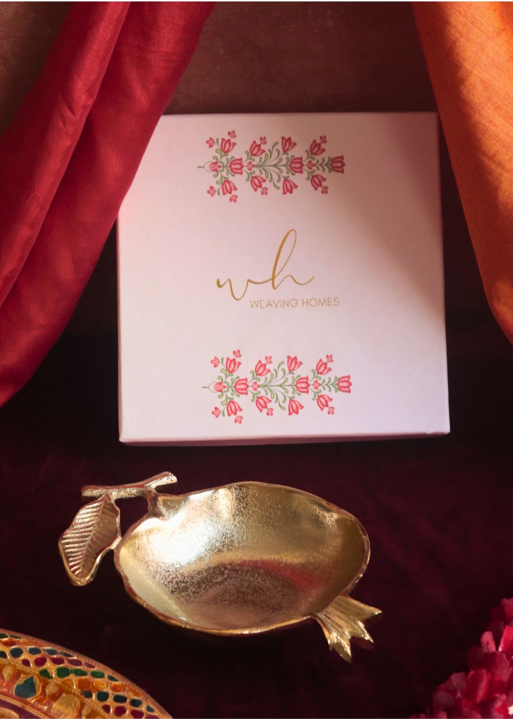 The Majestic Anar in a Gift Box with premium quality material