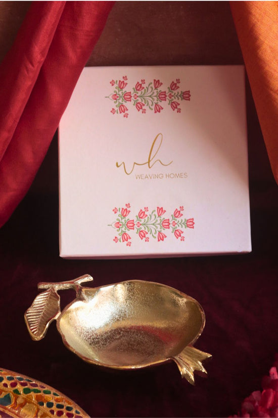 The Majestic Anar in a Gift Box with premium quality material