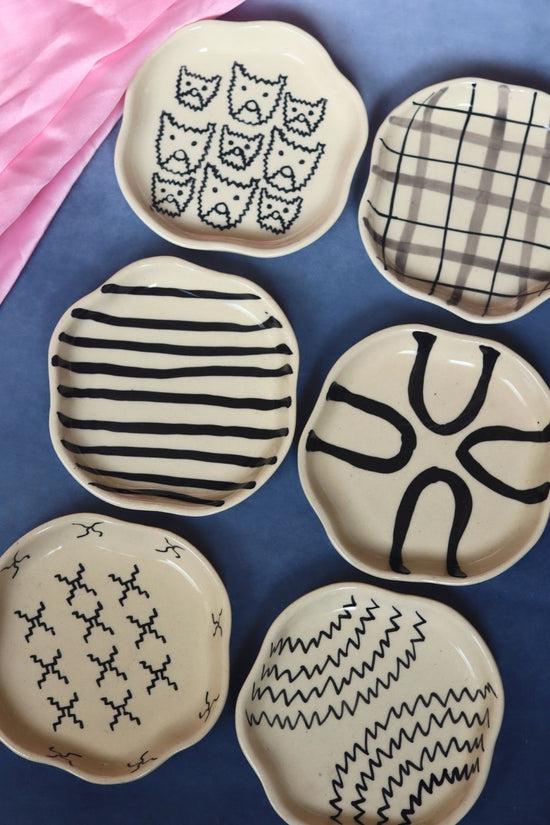 Set of 6 {black and white} handmade dessert plates (For the price of 5) handmade in India