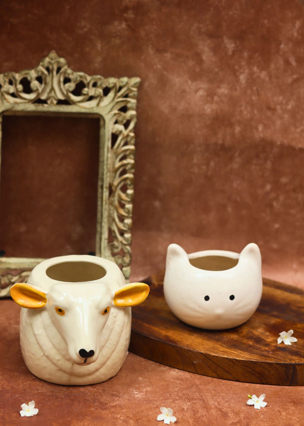 Cow & Kitty planter made by ceramic