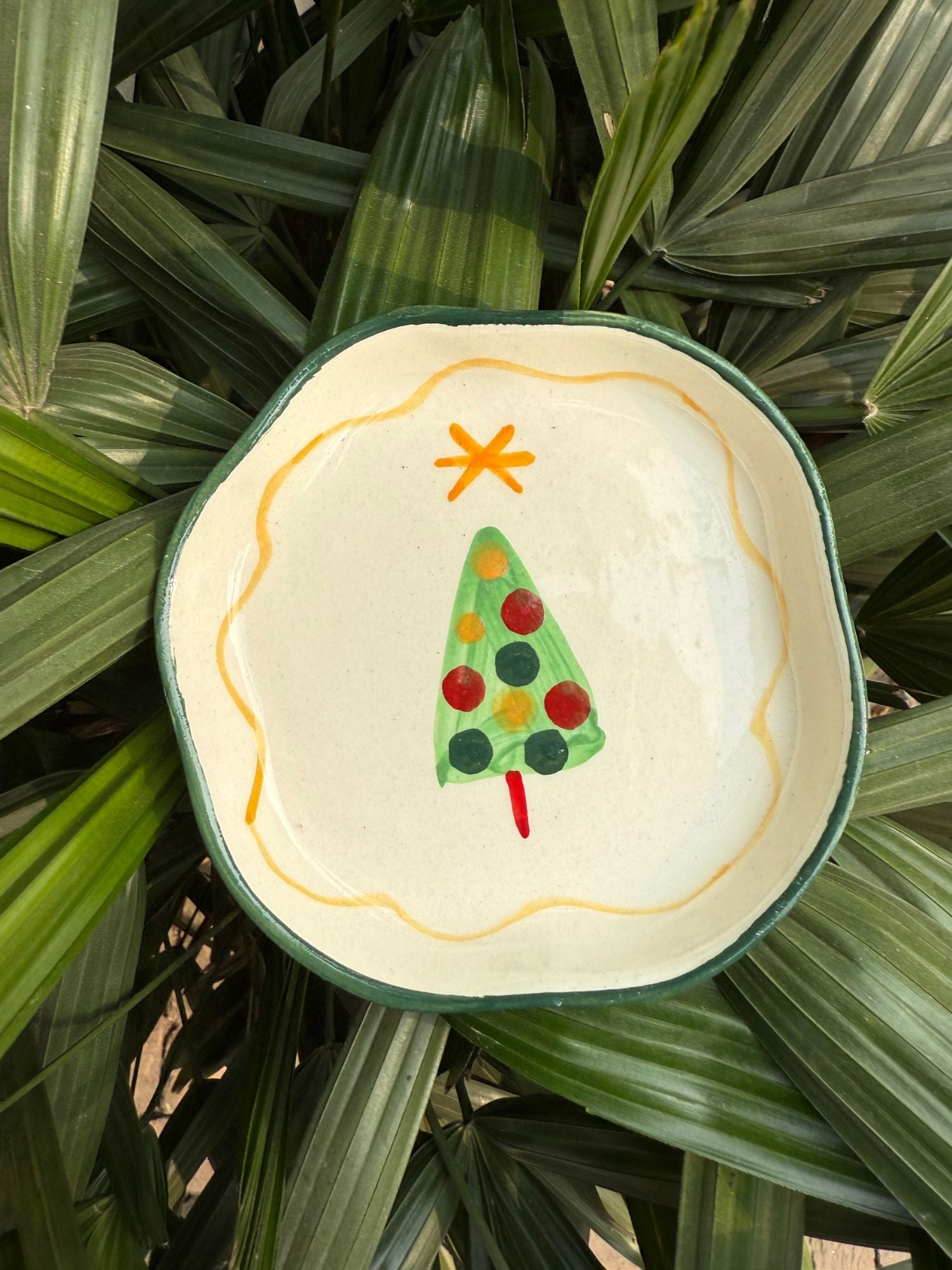 The Xmas Dessert Plate with premium quality material