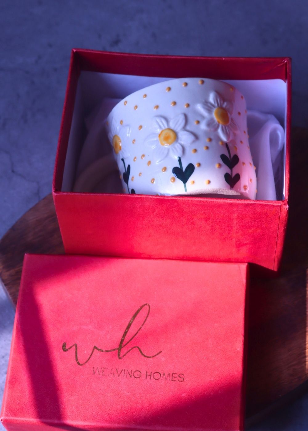 White Daisy Mug in a Gift Box handmade in india