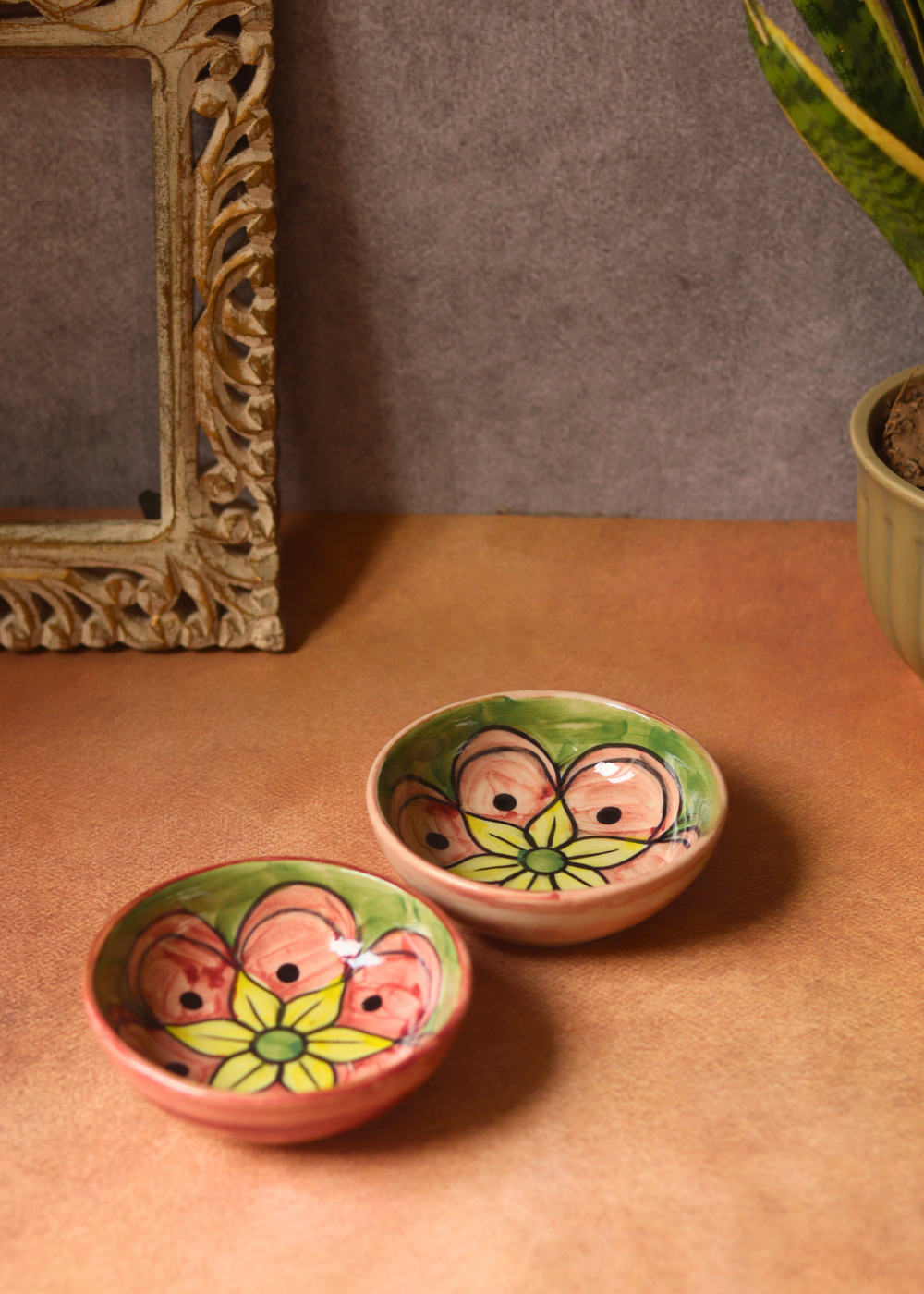 Handmade ceramic bowls green & pink