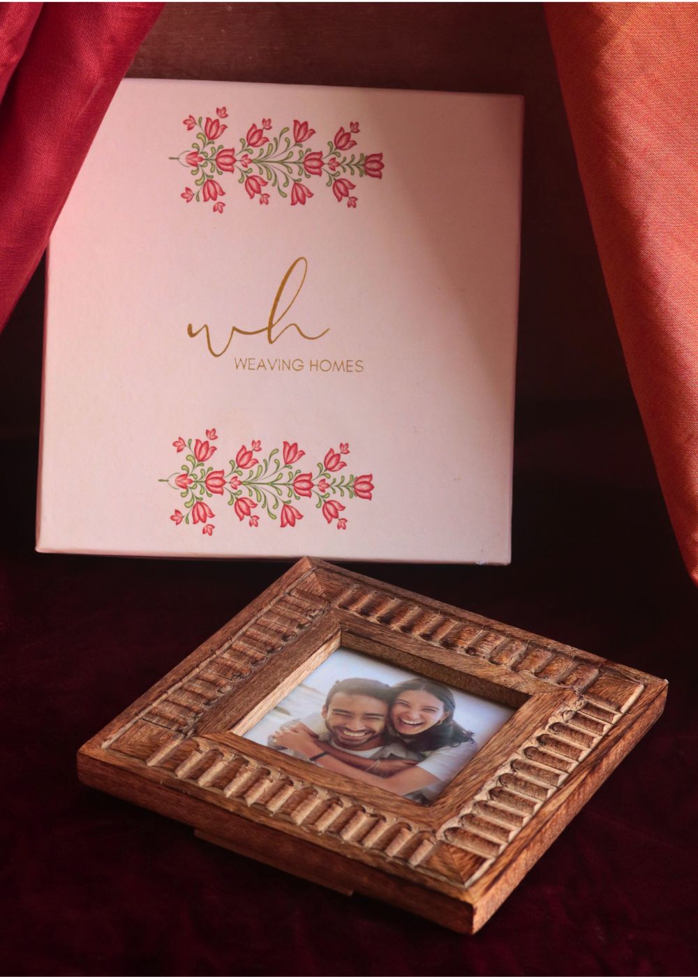 Modern Square Wooden Frame in a Gift Box made by wood