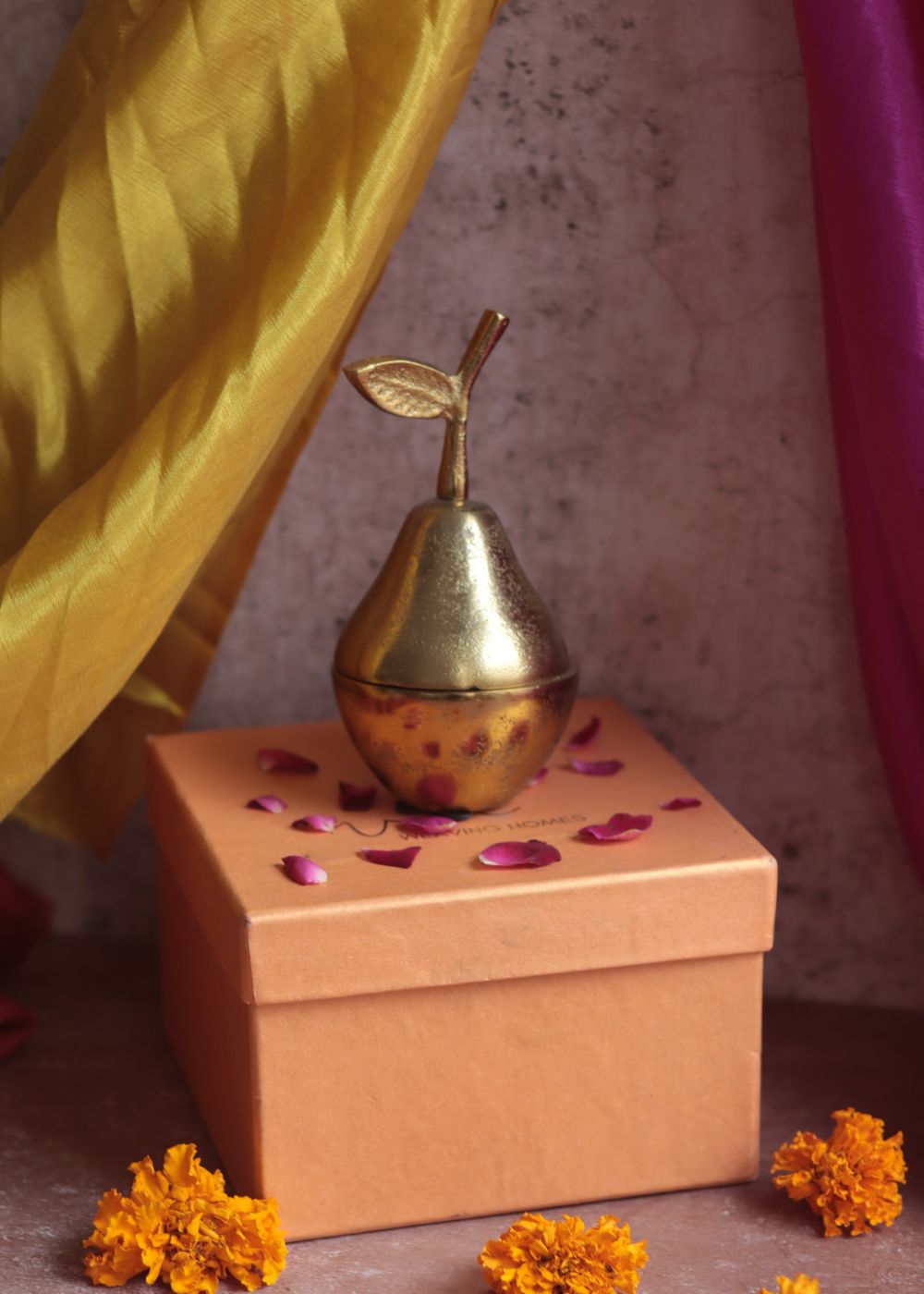 Amber Pear Jar Diwali Gift Box made by metal