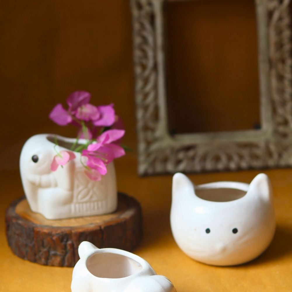Set of 3 - Happy Tails Planters made by ceramic