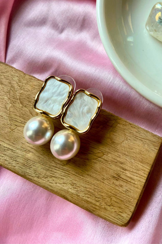 Pearl essential earring handmade in India