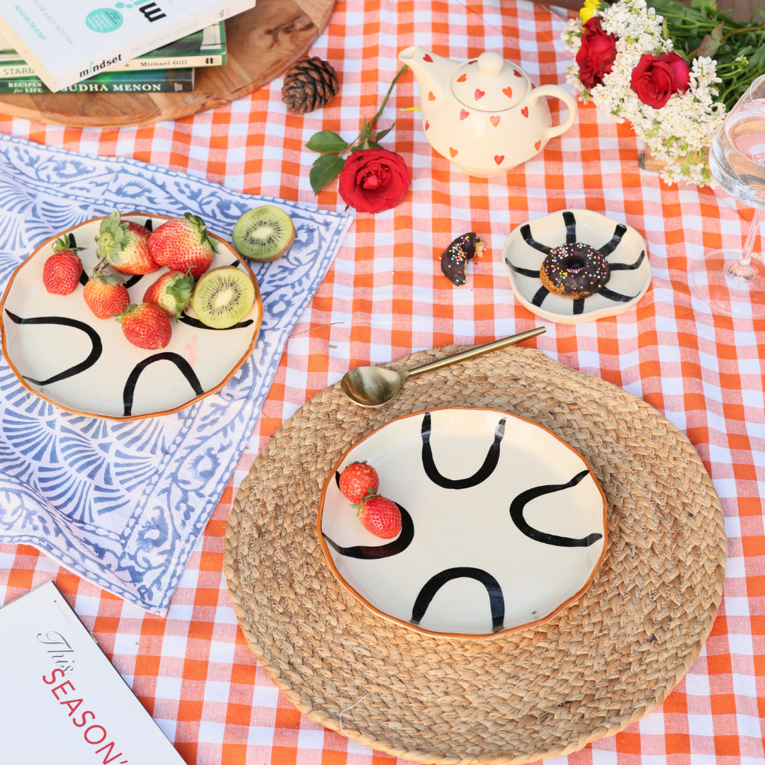 abstract snack & dessert plate made by ceramic 