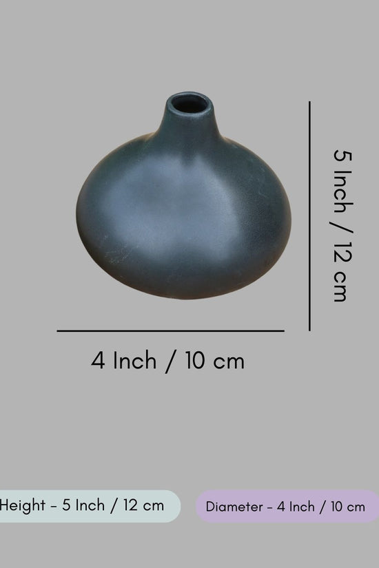 Basic Black Vase