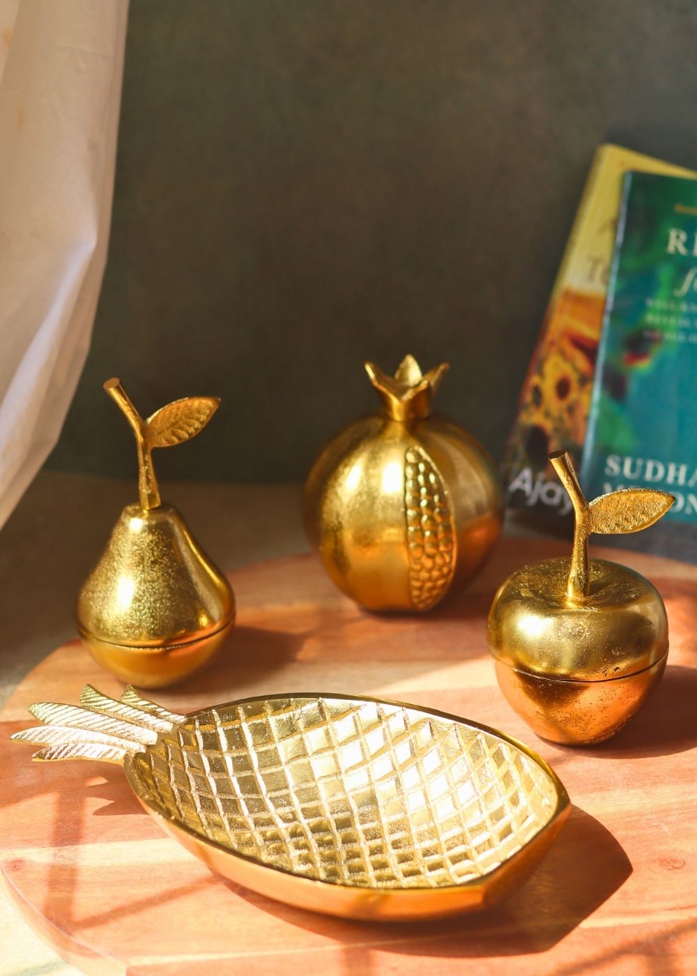 golden decor combo for your home decor