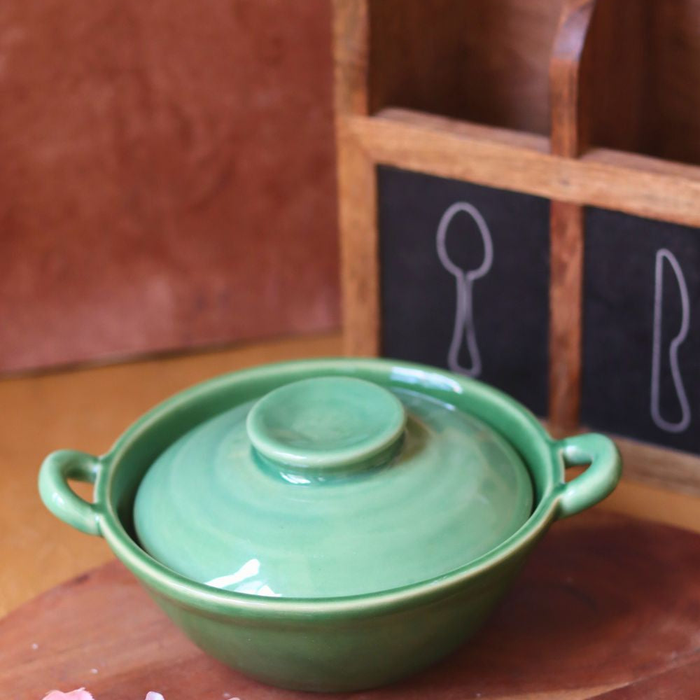 Green Curry Bowl with Lid made by ceramic