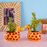 giraffe table planter made by ceramic 