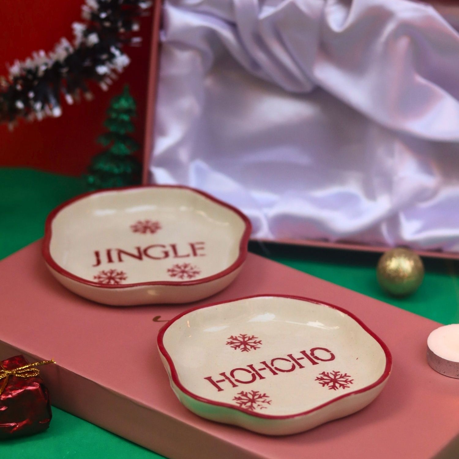 Jingle & HOHOHO Handmade Dessert plate in a Gift Box made by ceramic