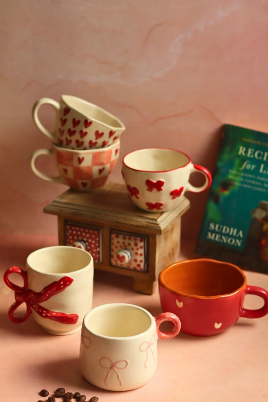 Set of 6 Heartwarming Mugs (for the price of 5) made by ceramic