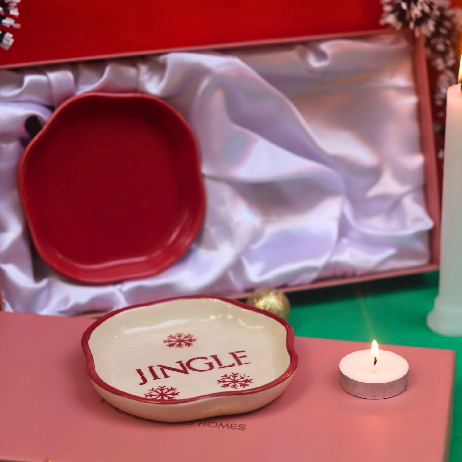Lead free Jingle & Red Handmade Dessert plate in a Gift Box