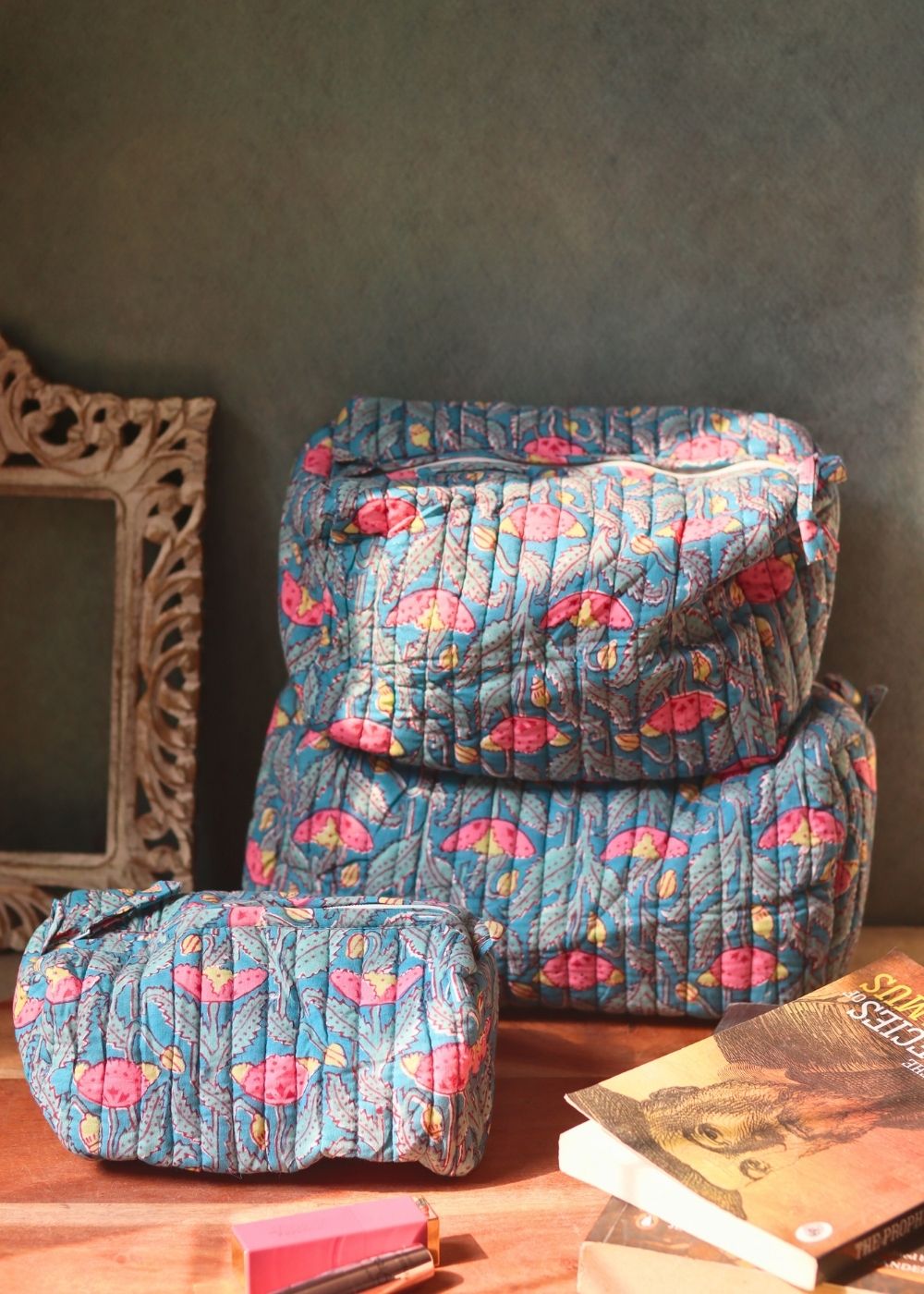 peacock garden toiletry bag for your some essentials