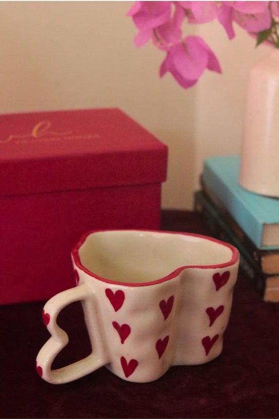 Amore Mug in a Gift Box made by ceramic