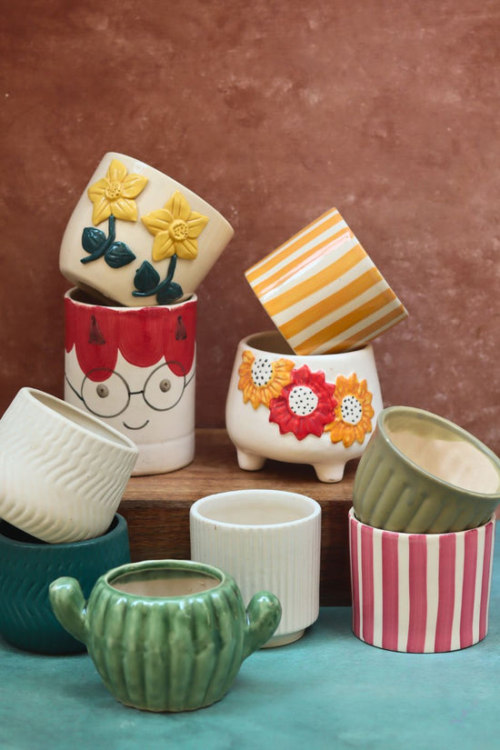 Set of 10 Nature's Embrace Planters (for the price of 5) with premium quality material