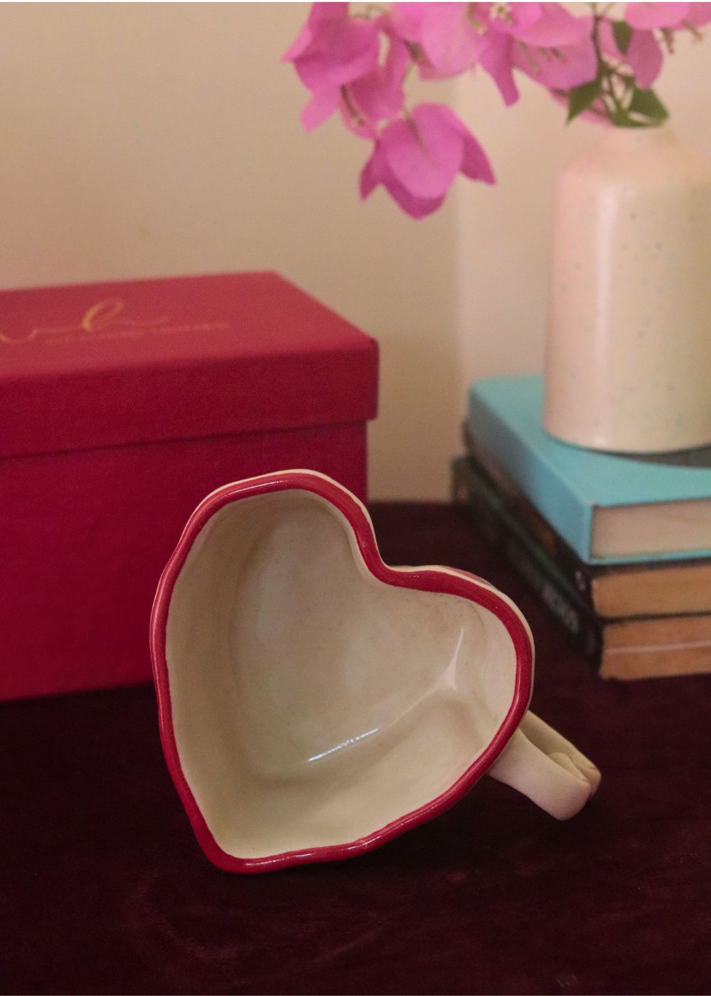 Amore Mug in a Gift Box with premium quality material