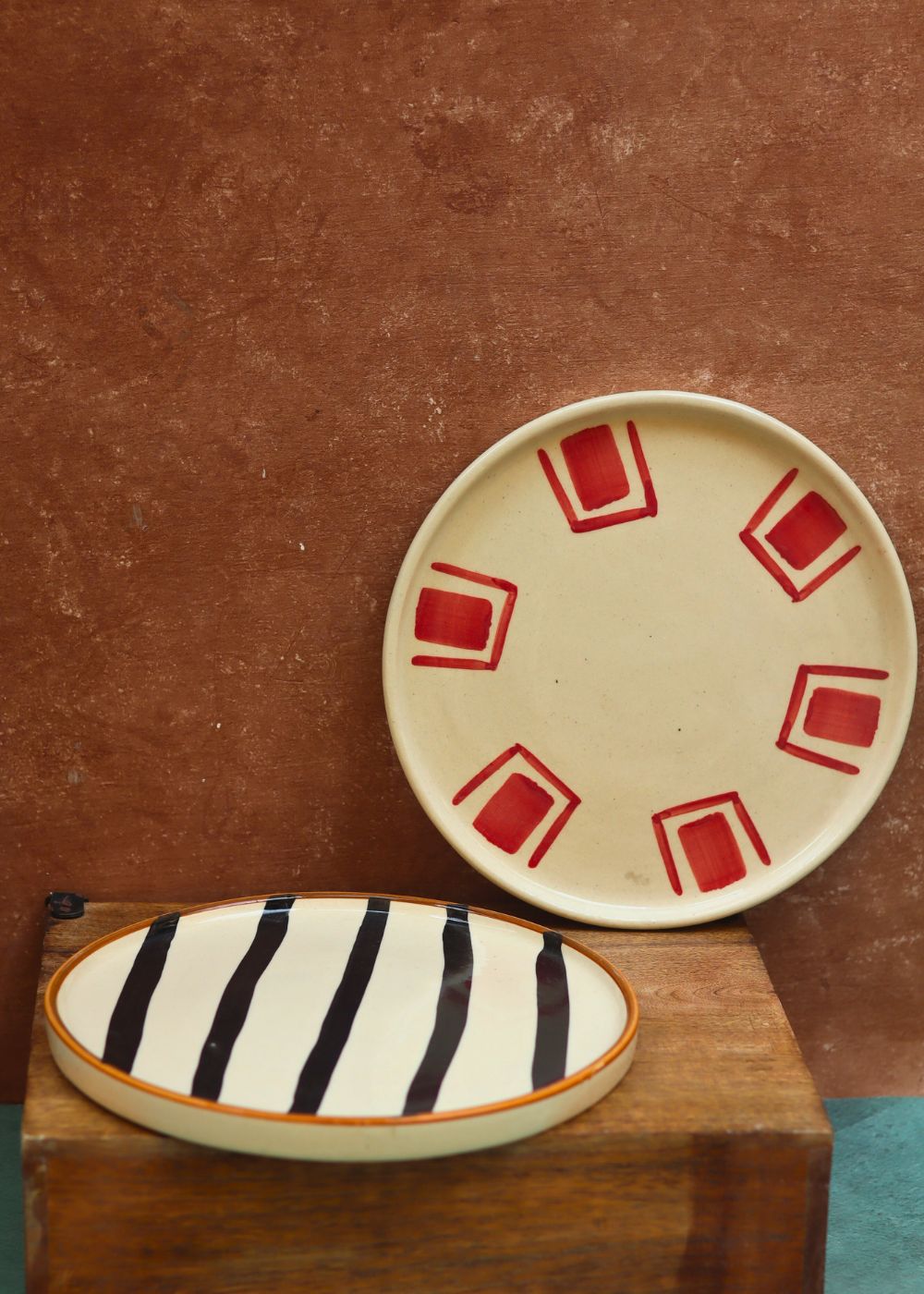 Set of 2 - Red Brick & Zebra Platter made by ceramic