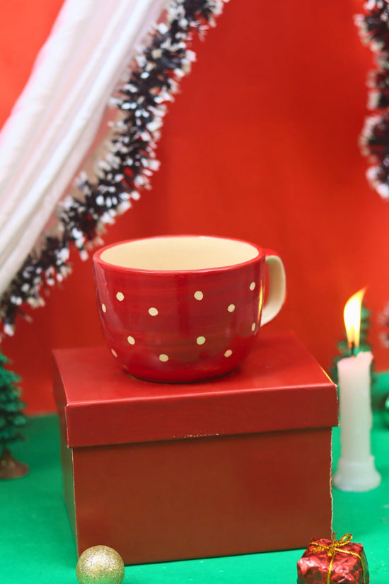 Santa Mug in a Gift Box made by ceramic