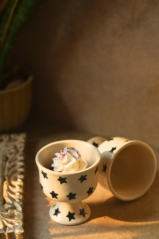 ice cream goblet with black & white color