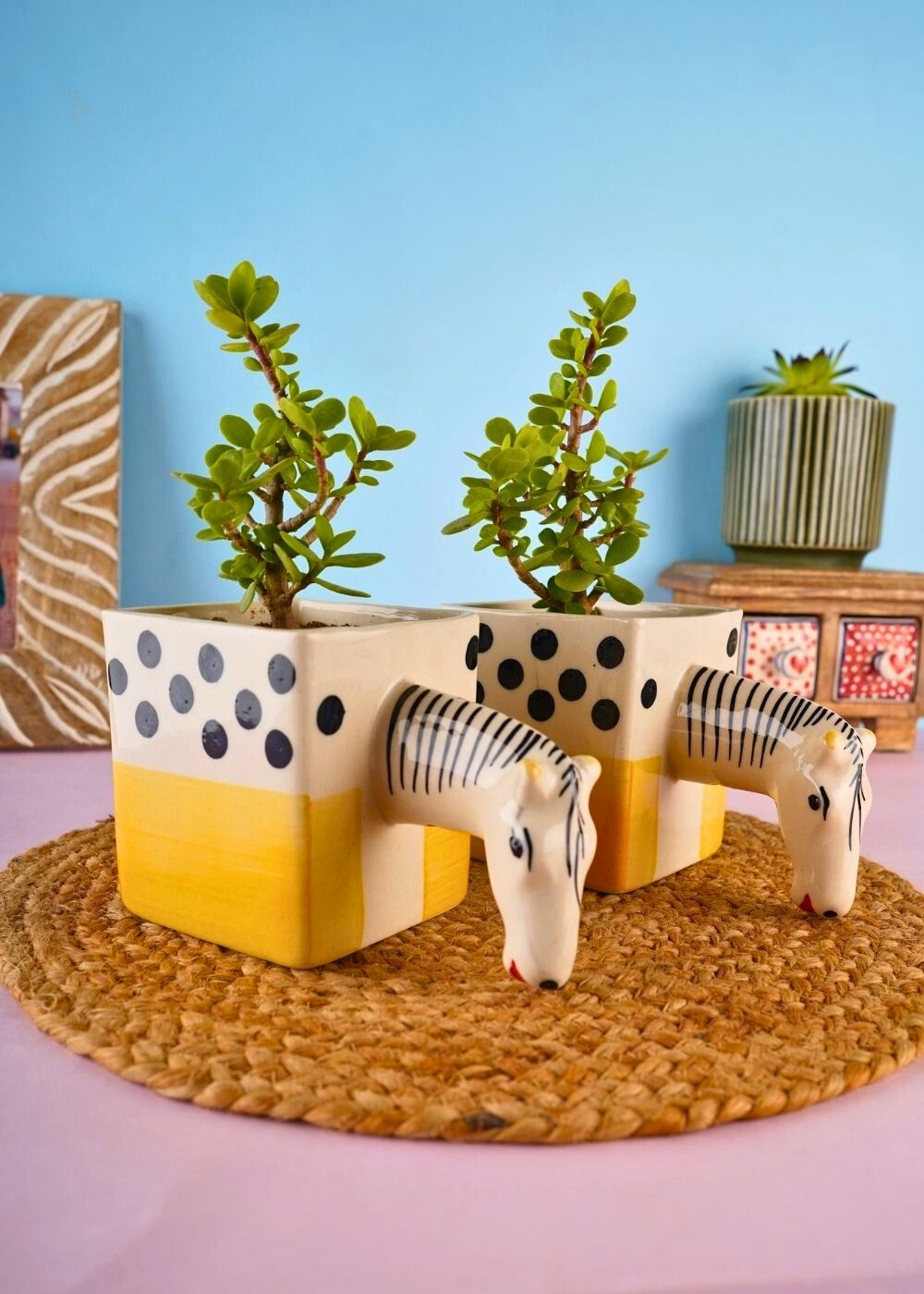 quirky horse planter made by ceramic 