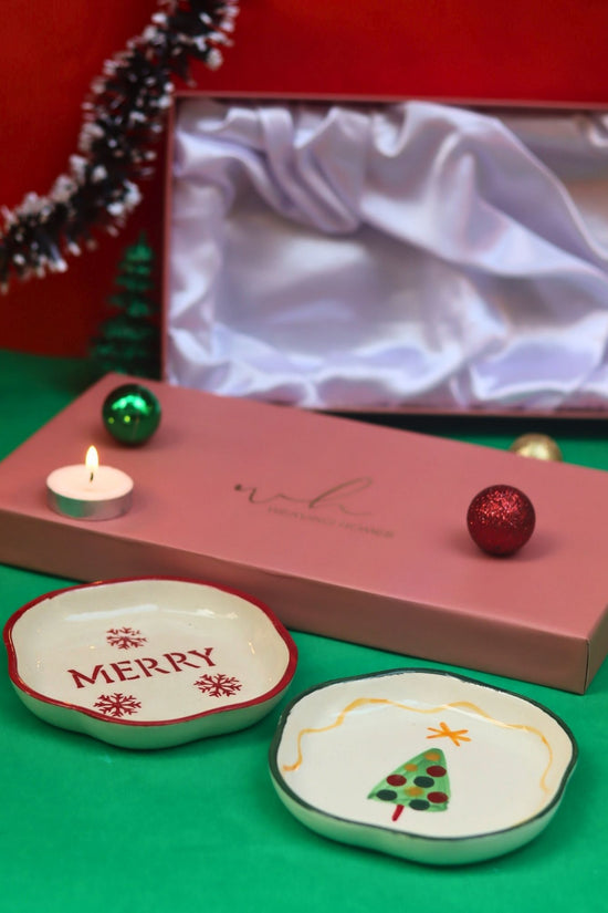 The Xmas & Merry Handmade Dessert plate in a Gift Box handmade in India