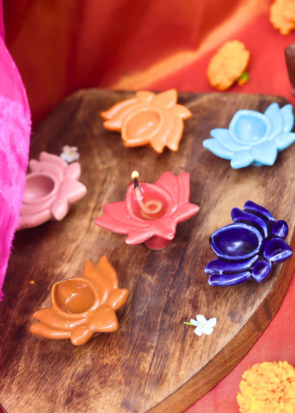 Set of 6 - Lotus Diya combo (for the price of 5) with premium quality material