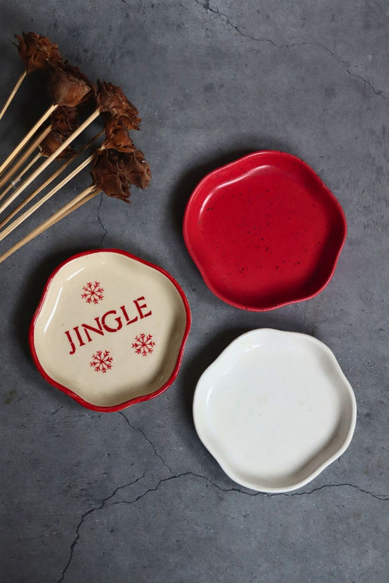 White, Jingle & Red Handmade Dessert Plate - Set of 3 with premium quality material