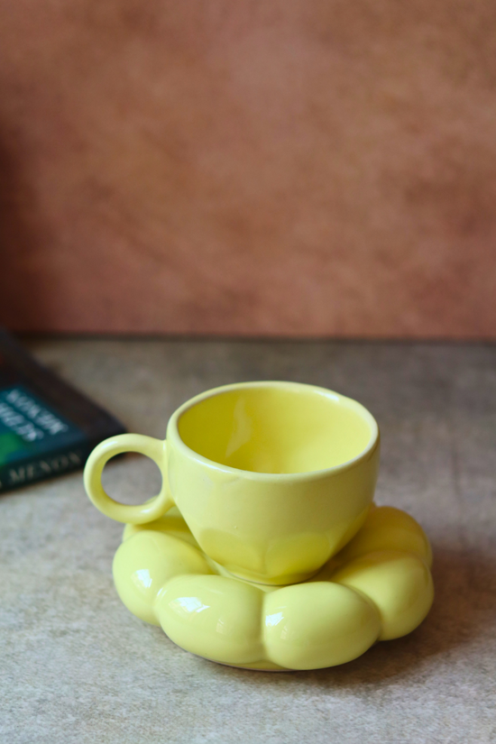 Lemon sunflower cup & saucer 