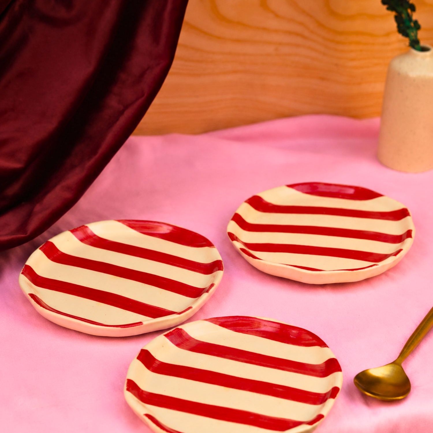 Set of 3 - Red striped dessert plates made by ceramic