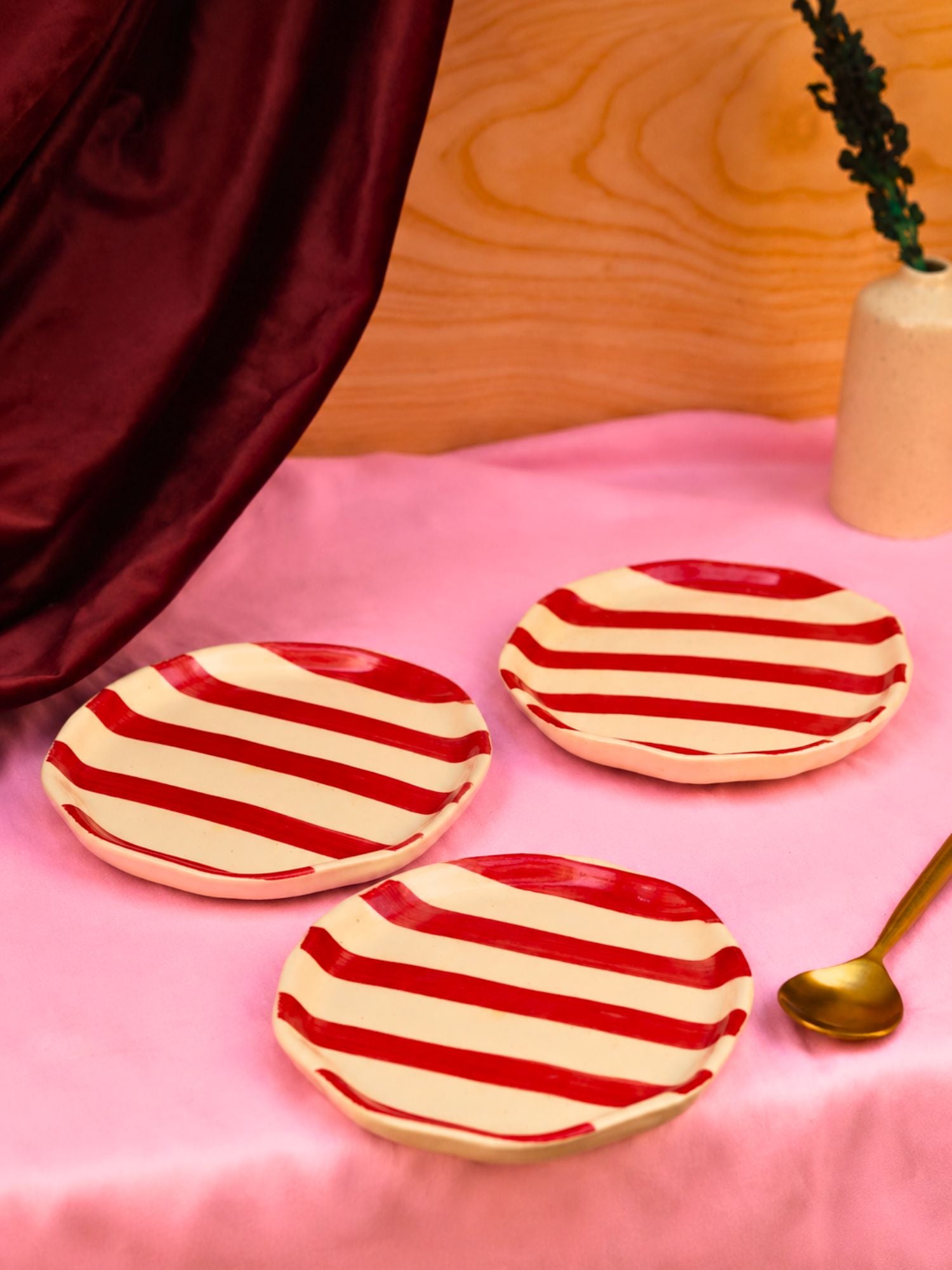 Set of 3 - Red striped dessert plates made by ceramic