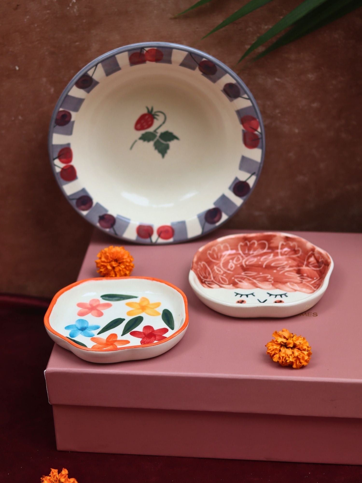 The Cherry Bliss Luxe Gift Hamper made by ceramic