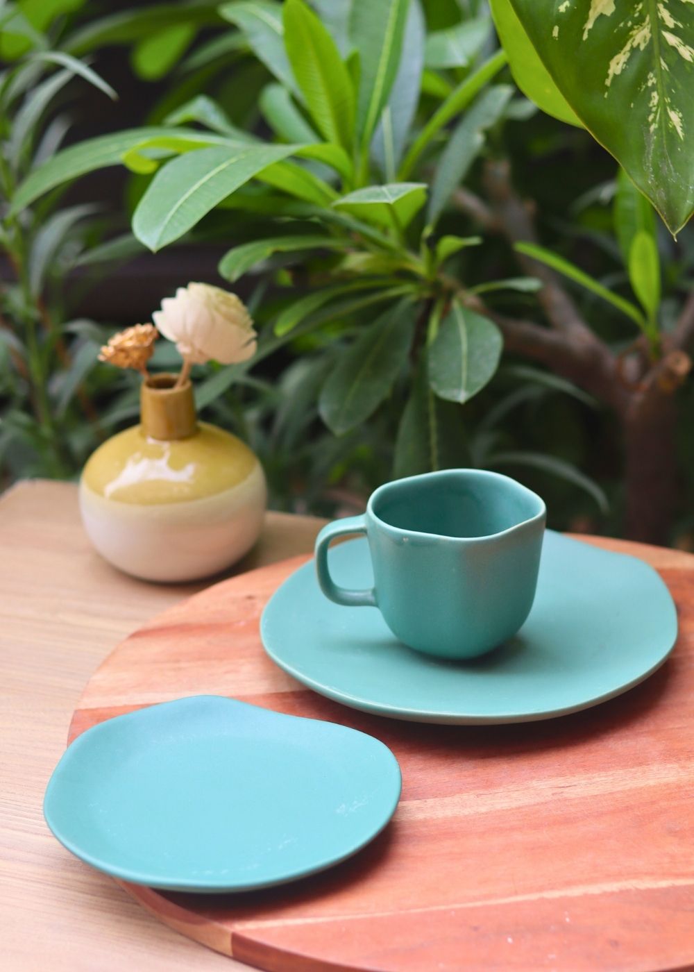misfit mugs & plates Combo made by ceramic