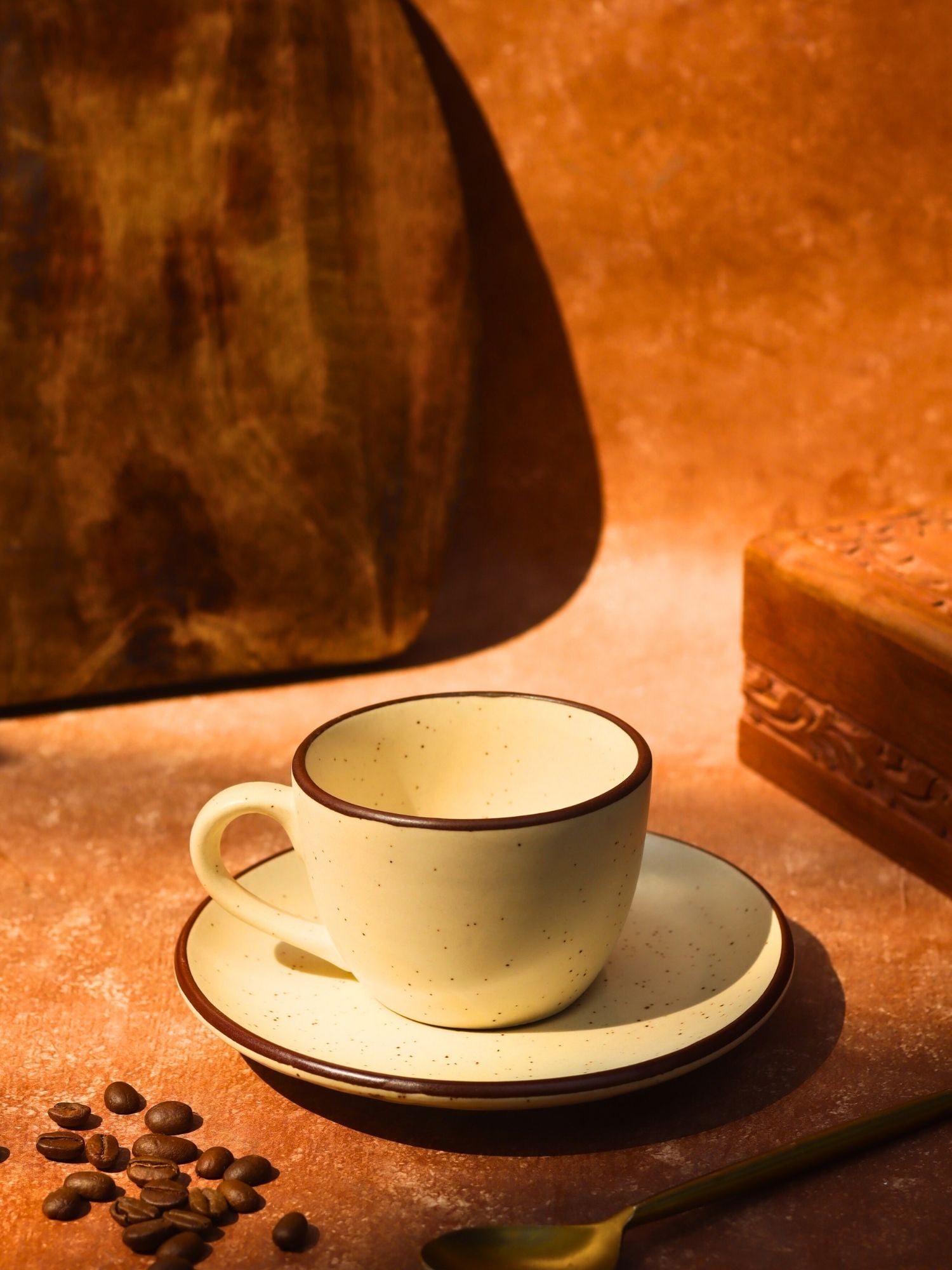 Ivory Bliss Mug & saucer with premium quality material