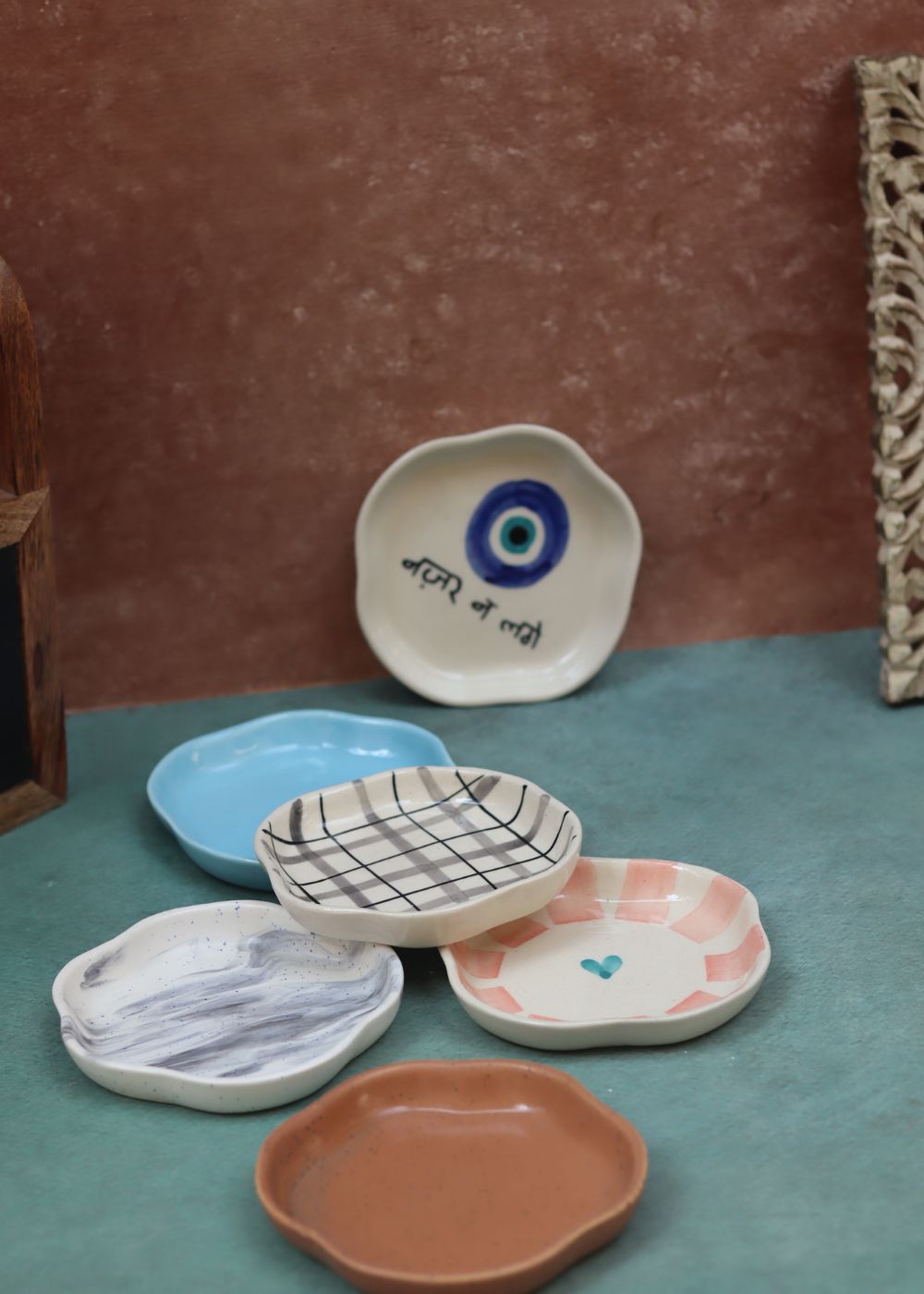 Set of 6 White & Blue Dessert Plates (for the price of 5)