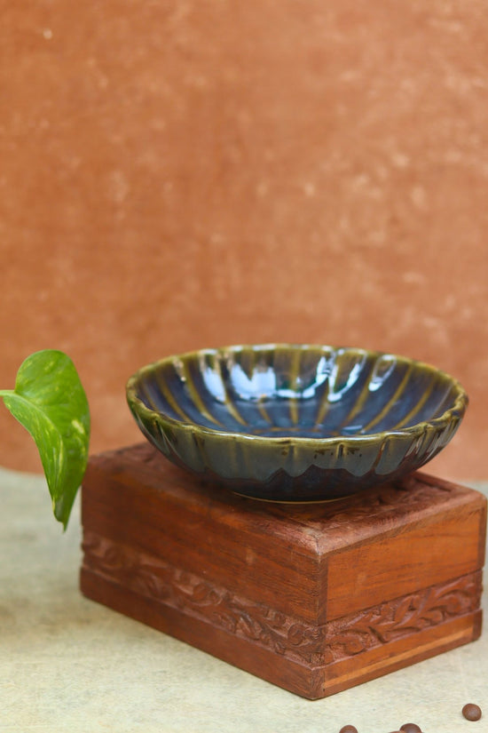 Blossom Bowl - Blue made by ceramic