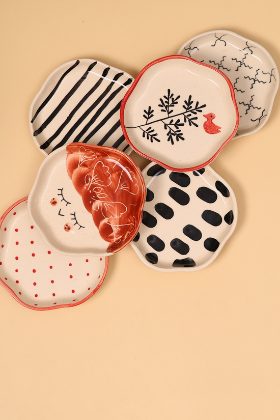 set of 6 red & black handmade dessert plate combo