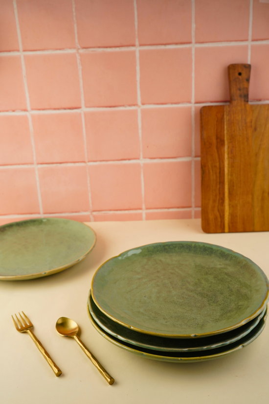 pistachio stoneware dinner plate made by ceramic 